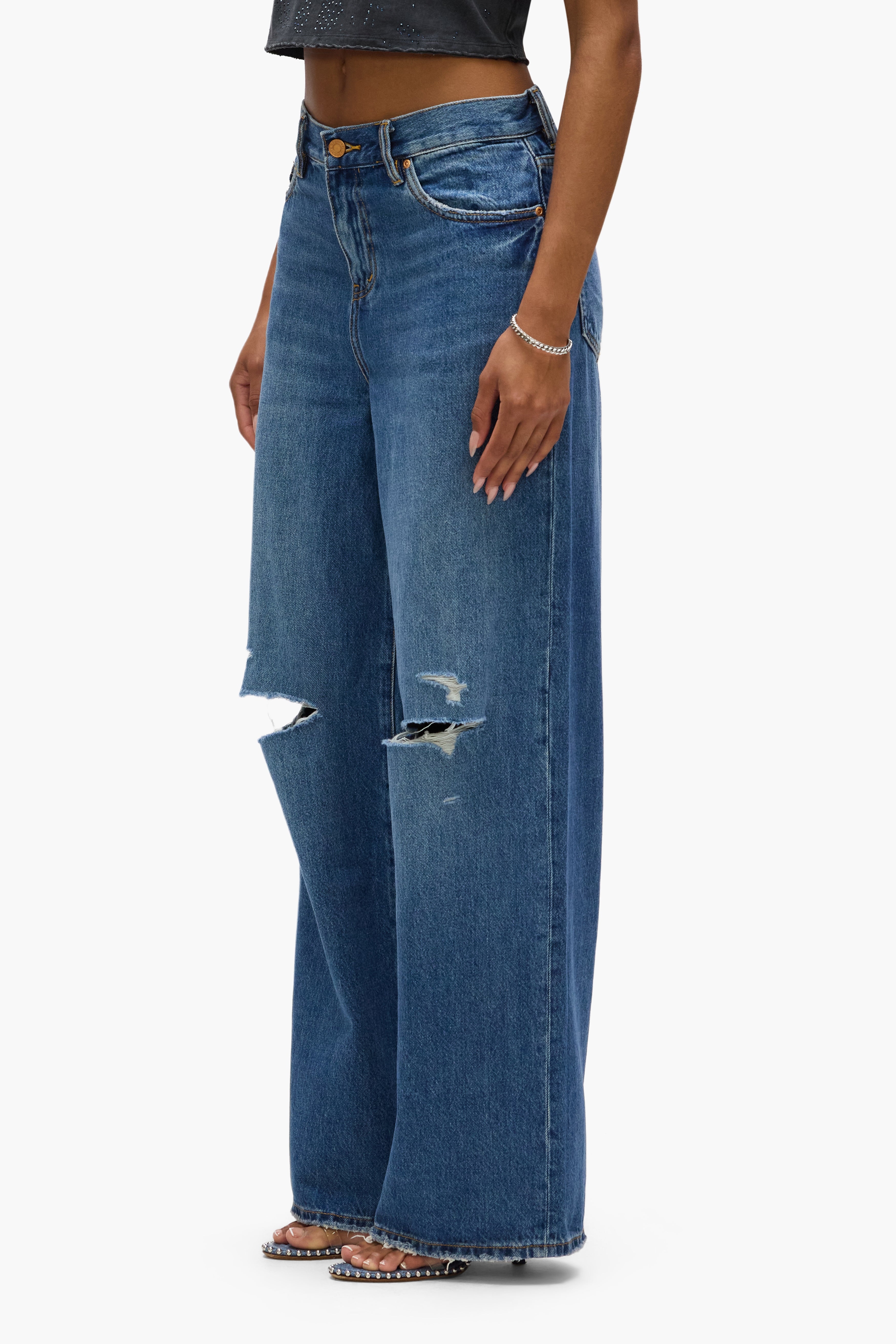 Baggy Knee Slit