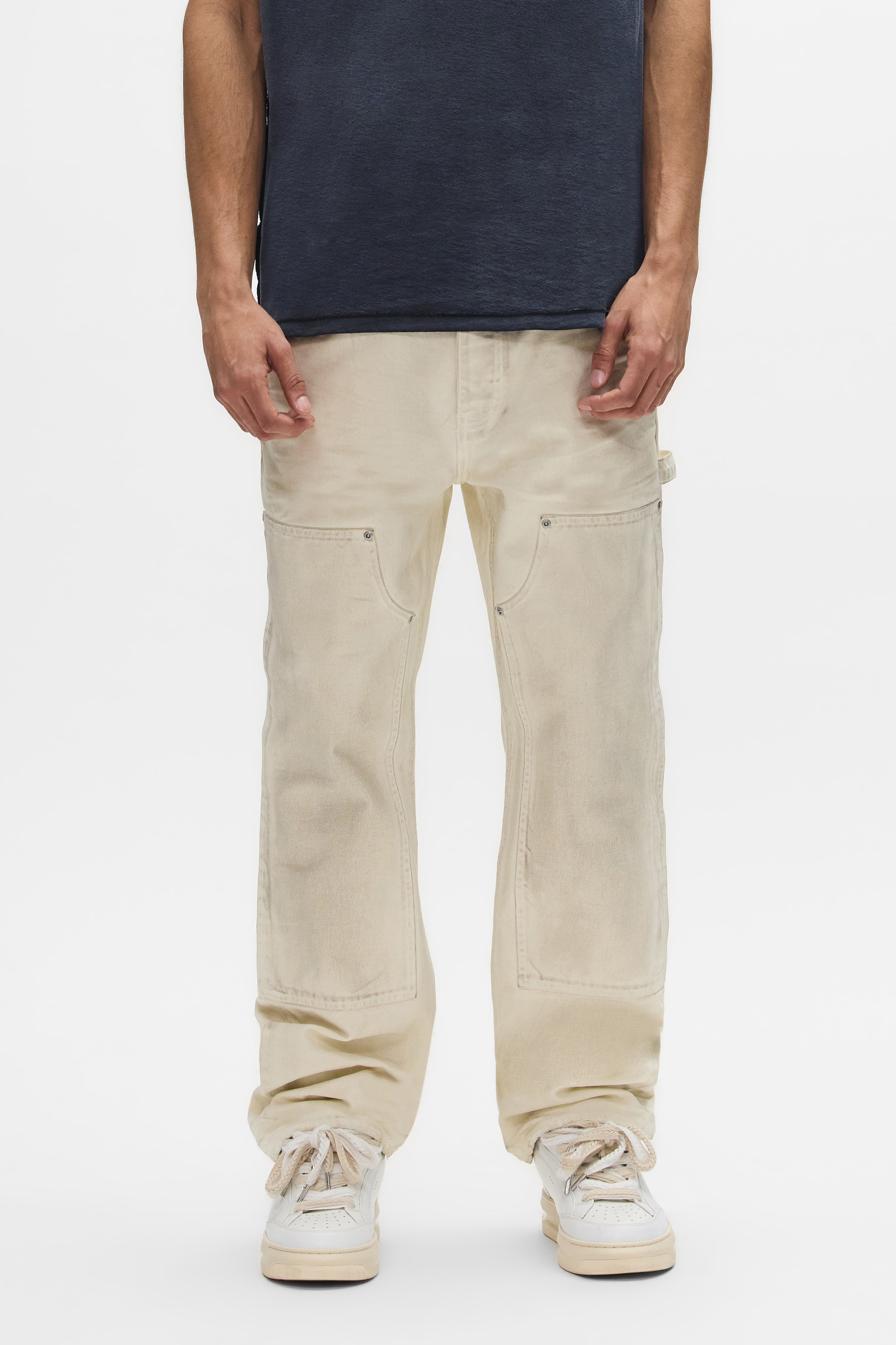 P015 Canvas Carpenter